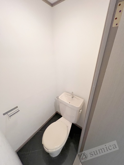 トイレ　セパレートでゆったり使えます♪♪