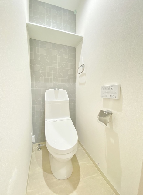 トイレ　トイレ
