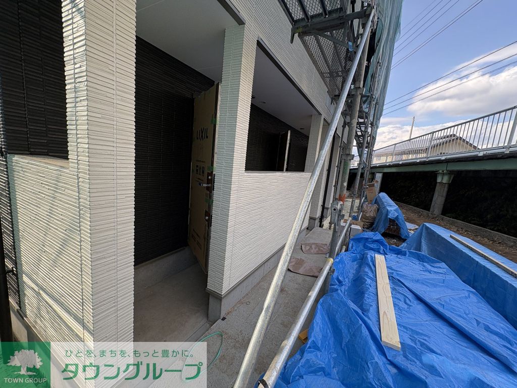 玄関　バルコニー