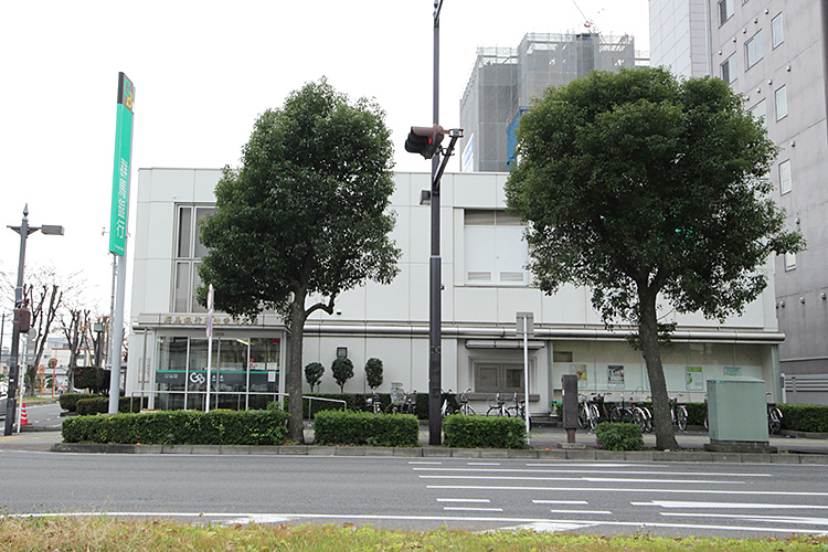 銀行　群馬銀行高崎栄町支店（銀行）まで216m