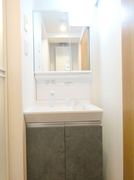 洗面設備　シャンプードレッサーです☆