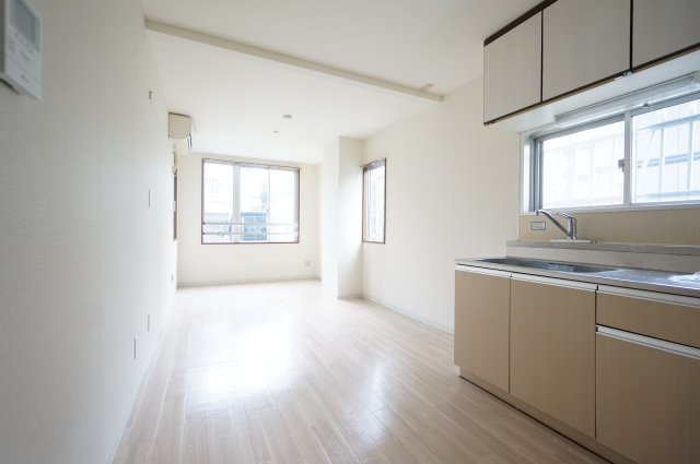 居室・リビング　当日の見学大歓迎！ ※すべて同タイプのお写真です