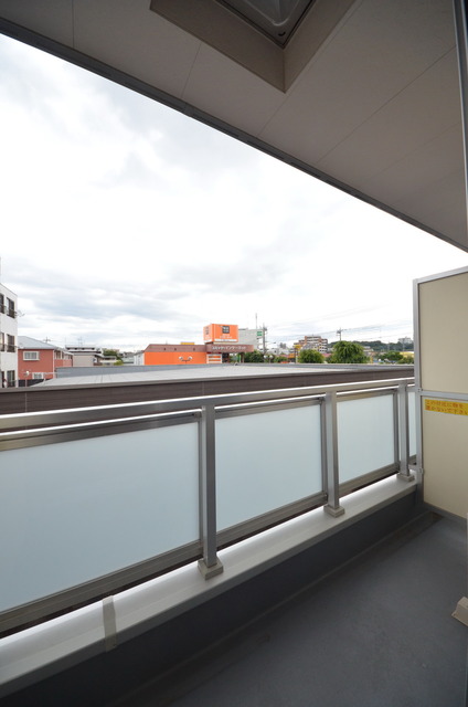 バルコニー　★陽のあたる、明るいバルコニー★