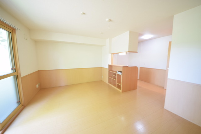 居室・リビング　◇明るいリビングルームでのんびりと♪◇