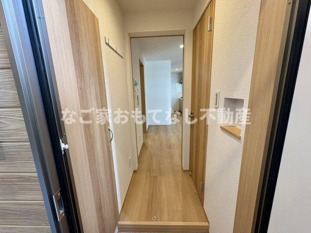 玄関　※同タイプ写真