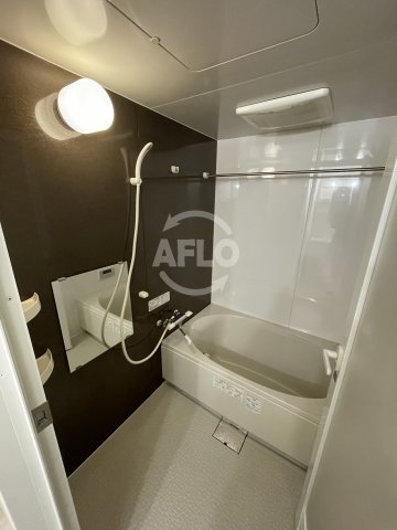 バス・シャワールーム　メゾンクラウン鷺洲　浴室