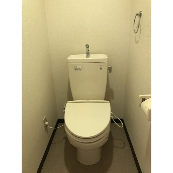 トイレ　※写真は類似です