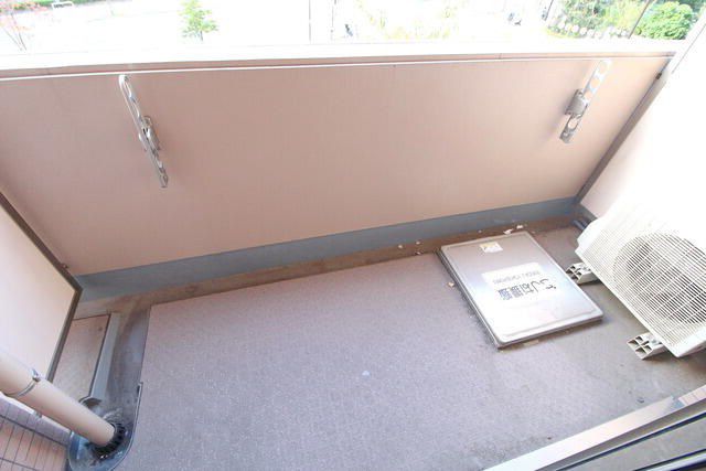 バルコニー　＊同物件別部屋参考写真
