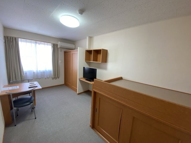 居室・リビング　ゆったり過ごせる居間です