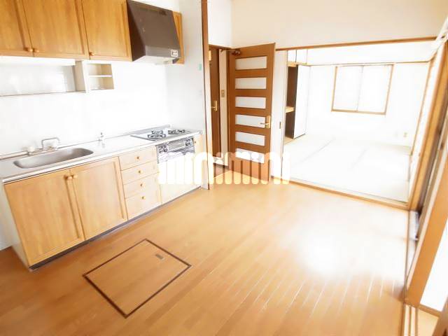 居室・リビング　３０１号室の写真です。