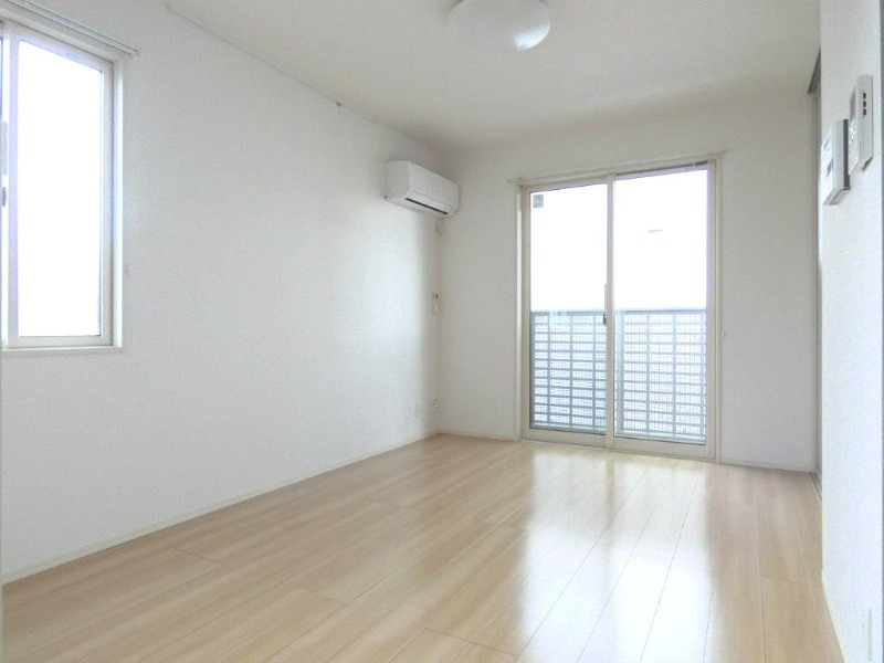 居室・リビング　図面と現状に相違がある場合には現状を優先