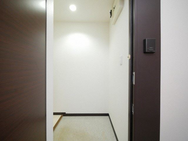 その他共有部分　玄関前