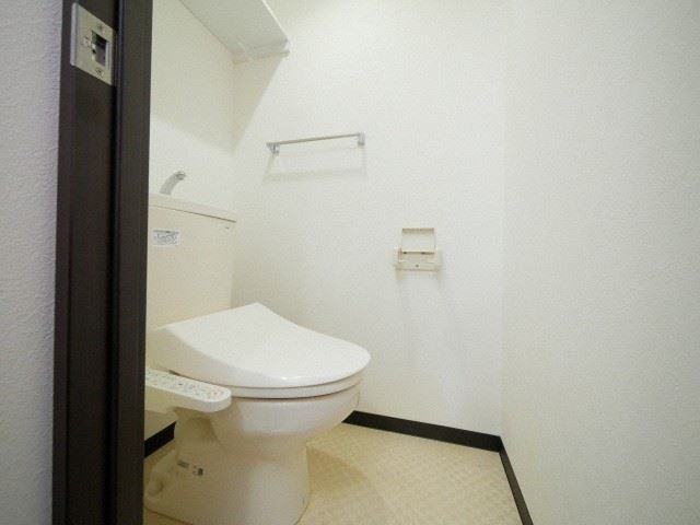 トイレ　シャワートイレ