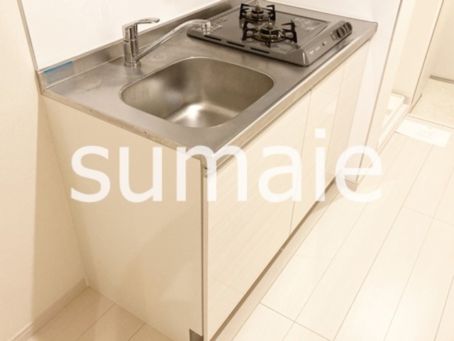 キッチン　ワンレバー式混合水栓キッチン。