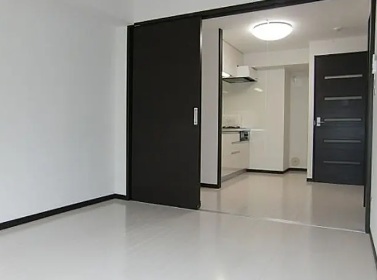 居室・リビング　別号室参考写真