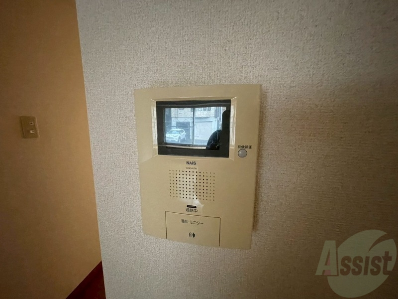 セキュリティ　ＴＶモニター付インターホンです。来客者の顔が見えるので安心！
