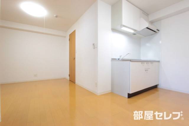 居室・リビング　内装のきれいなお部屋です