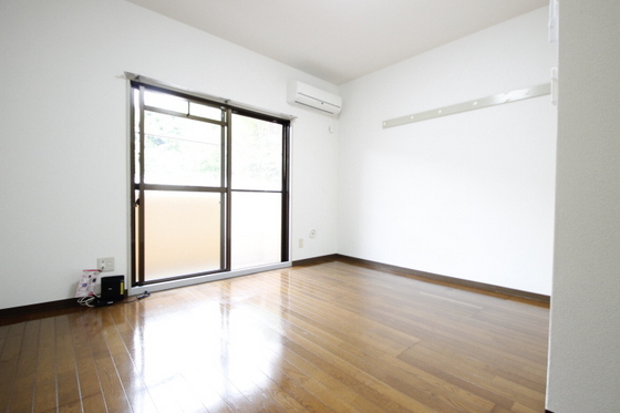 居室・リビング　※別部屋の写真です
