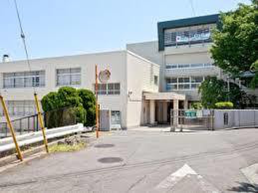 中学校　横浜市立笹下中学校（中学校）まで600m