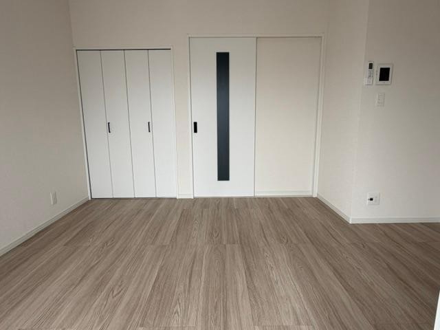 エステート四日市IBの居間写真