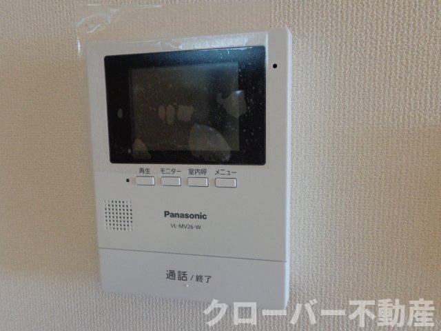 セキュリティ　カメラ付インターホン 外観写真（昼）