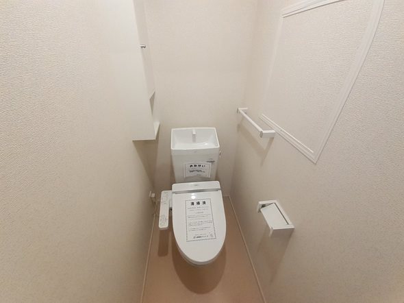 トイレ　※別号室の写真です。