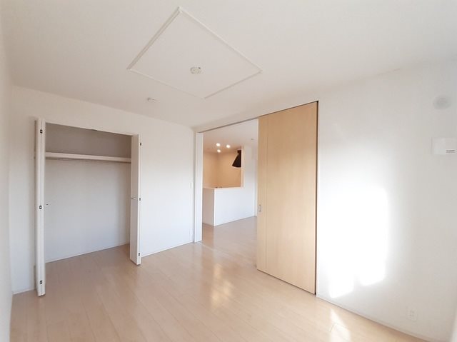 収納　※別号室の写真です。