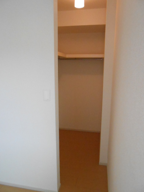収納　寝室内収納（ウォークインクローゼット）完備