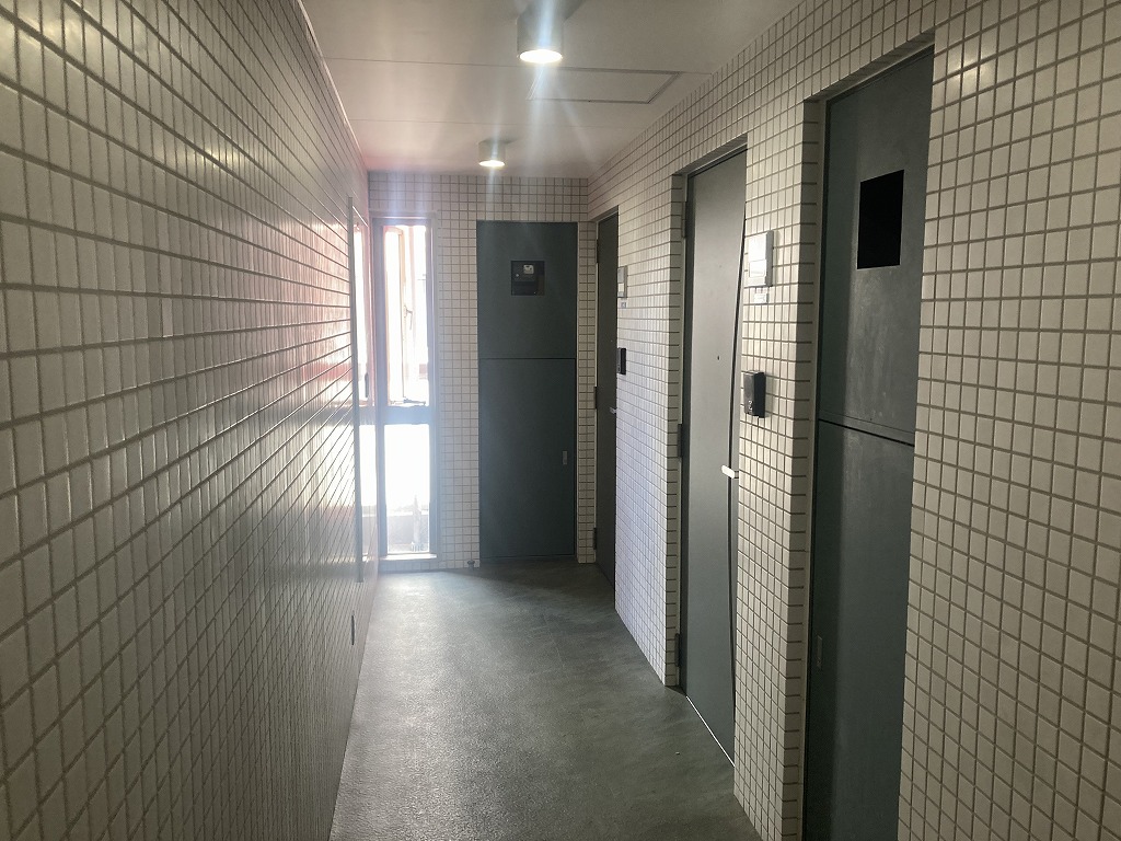 砧OKマンションの玄関写真