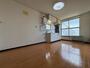居室・リビング　広くてキレイなお部屋が広がっていて、充実した生活が送れそう。