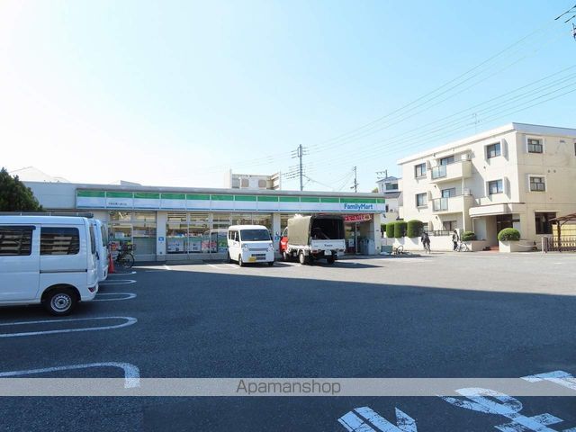 コンビニ　ファミリーマート平和台環八通り店（コンビニ）まで254m