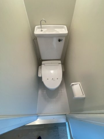 トイレ　※過去退去時のお写真です