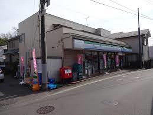 コンビニ　ファミリーマート 松戸橋店（コンビニ）まで800m