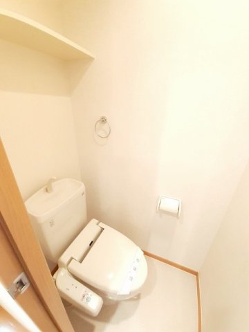 トイレ　コンパクトで使いやすいトイレです