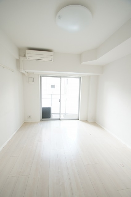 居室・リビング　フローリングのお部屋です