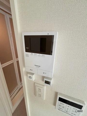 セキュリティ　モニター付きインターホン