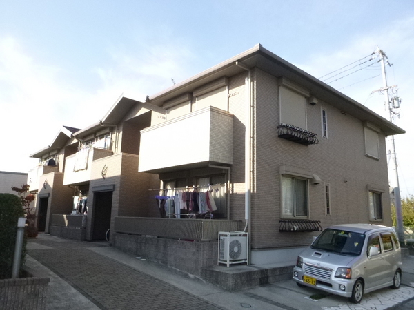 建物外観　タイル外壁で美麗な外観