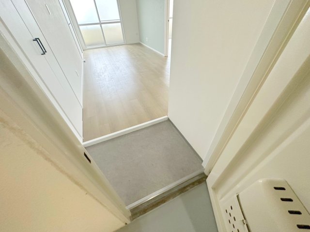 玄関　落ち着いたおしゃれな玄関です。