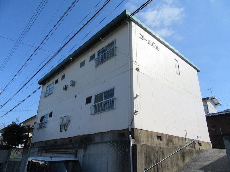 コーポ横山の建物外観