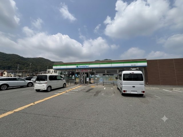 コンビニ　ファミリーマート　姫路仁豊野店（コンビニ）まで200m