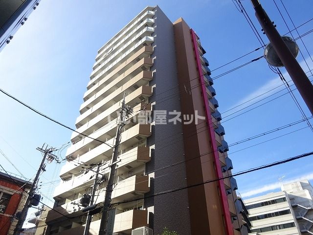 神戸市中央区海岸通のマンションの建物外観