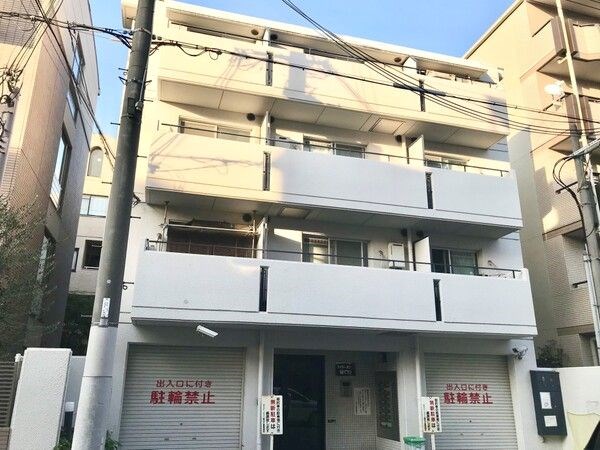 【尼崎市南塚口町のマンションの建物外観】