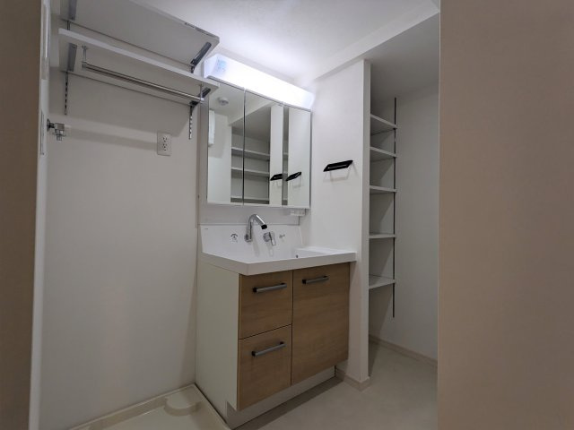 洗面設備　☆嬉しい独立洗面台☆