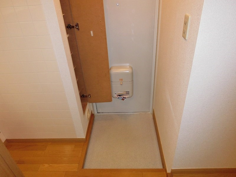 玄関　別室参照