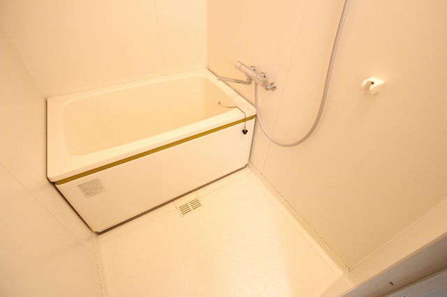 バス・シャワールーム　※他のお部屋の参考写真です。