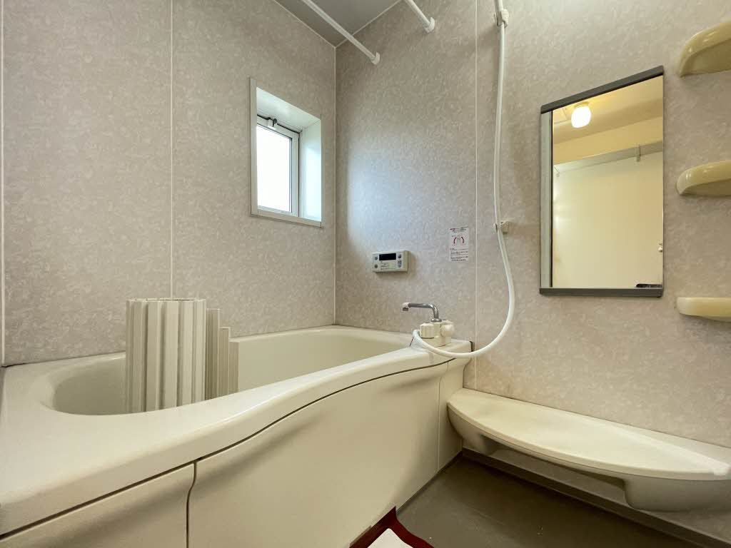 バス・シャワールーム　バスルーム