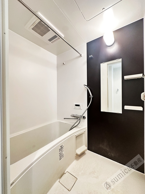 バス・シャワールーム　浴室乾燥機完備で雨の日も安心♪