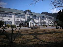 小学校　西脇市立西脇小学校（小学校）まで500m