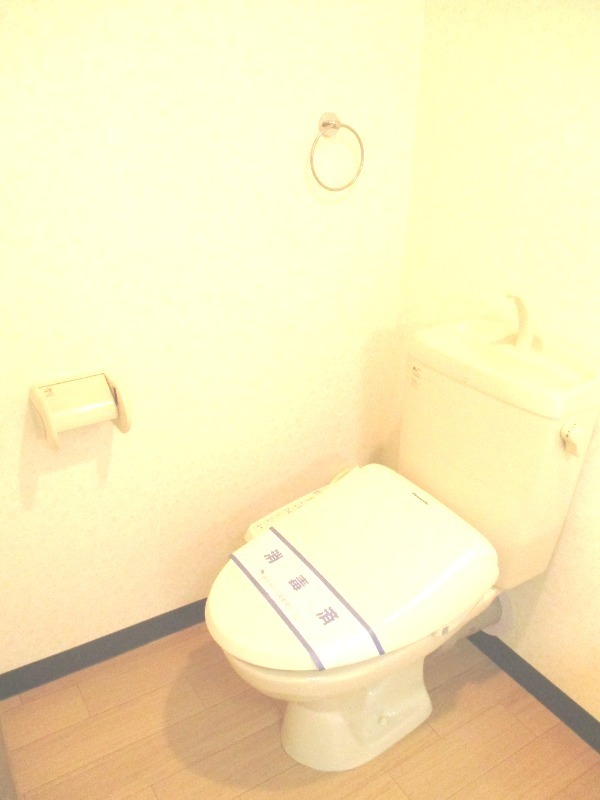 トイレ　ウォッシュレット有り