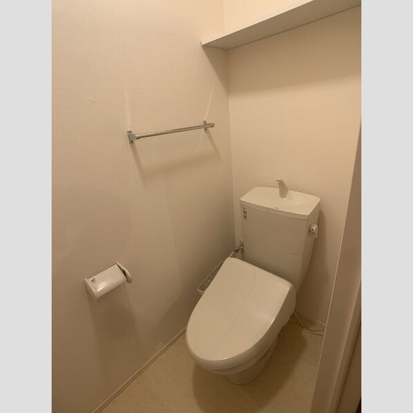 トイレ　温水洗浄暖房便座